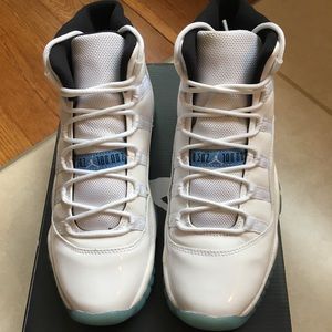 Air Jordan 11 Retro “Legend Blue” GS